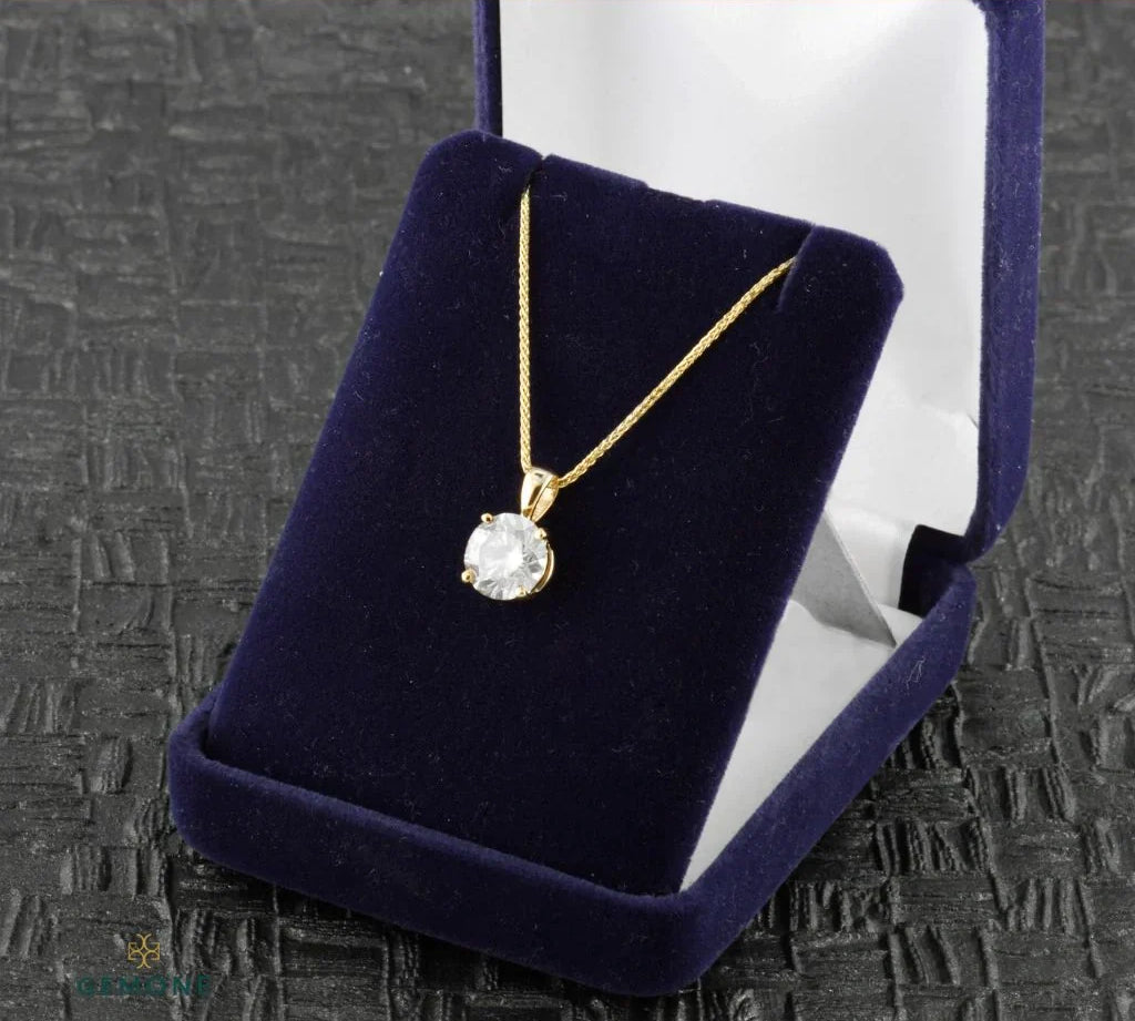 Top 10 Lab Diamond Pendants