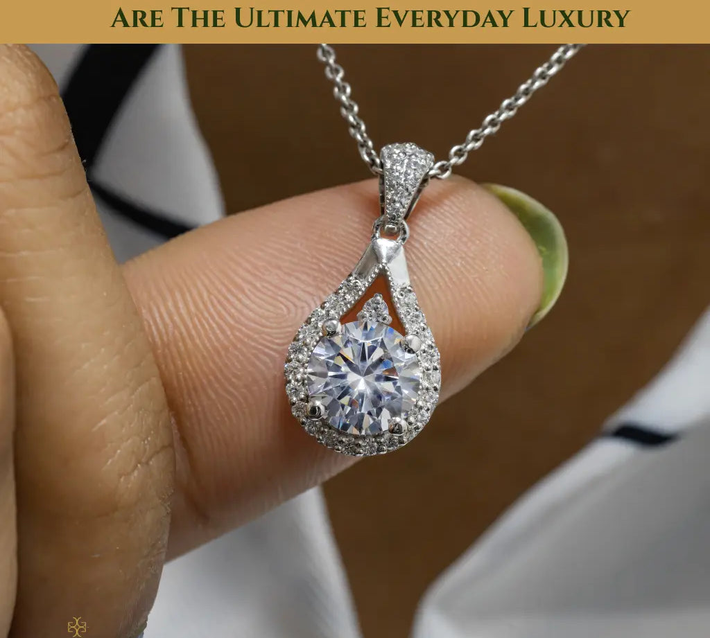 Lab-Grown Diamond Necklaces