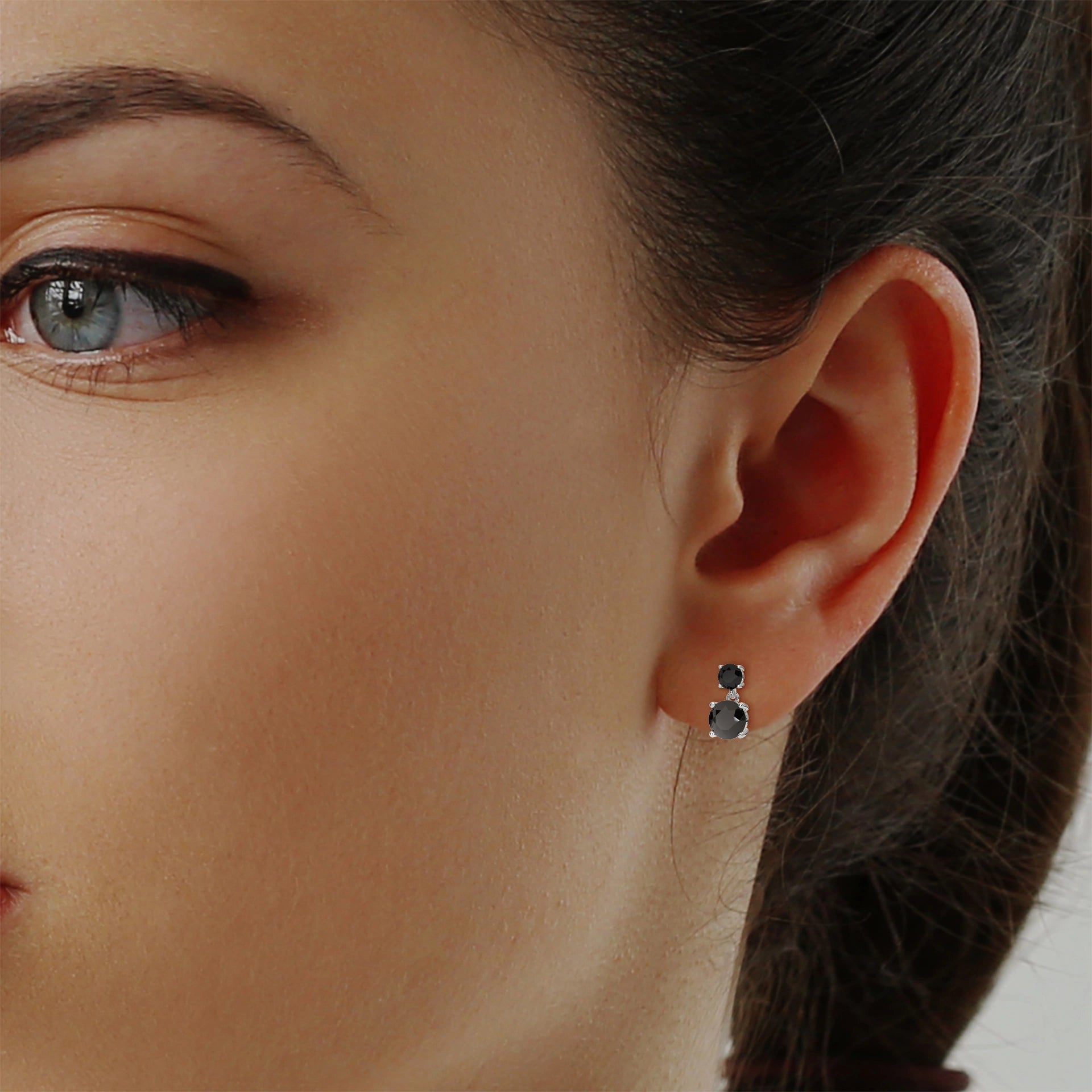 Luxury 5.08 Carat Round Cut Diamond Black Diamond Drop Earrings