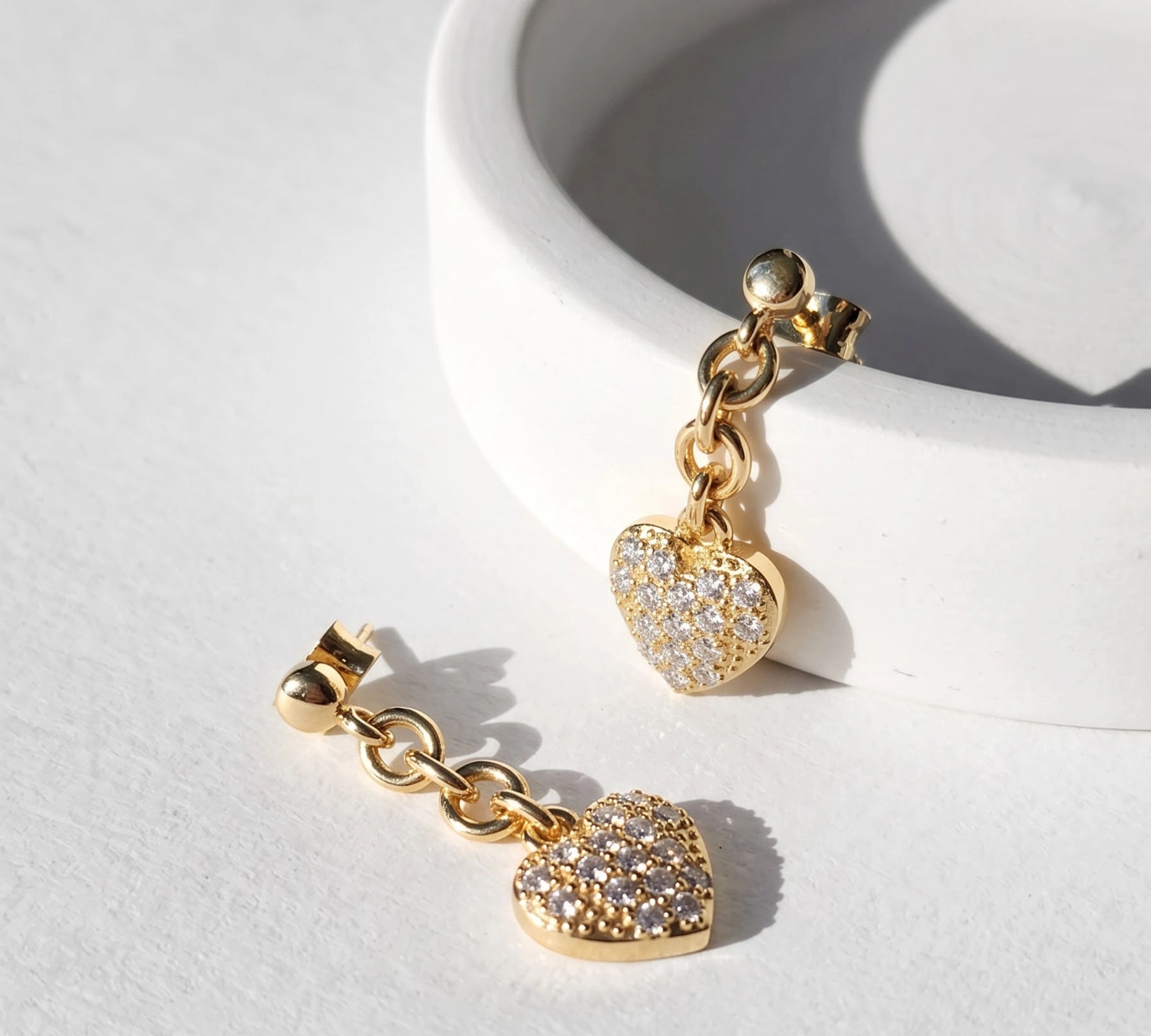 Diamond_Dangle_Earrings_d6fda6c6-5c78-4624-87b4-719214561e21.webp